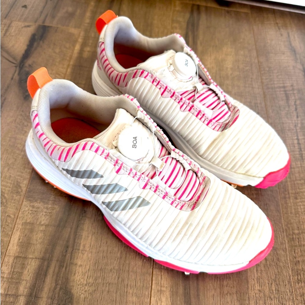 Big Girls Adidas BOA Golf Shoes (5.5)